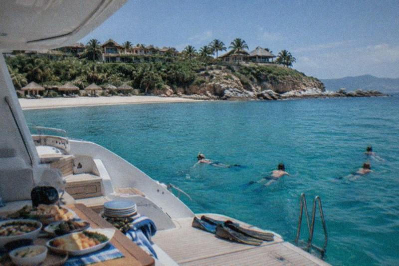 Luxury Yacht Snorkel, Open Bar, Lunch